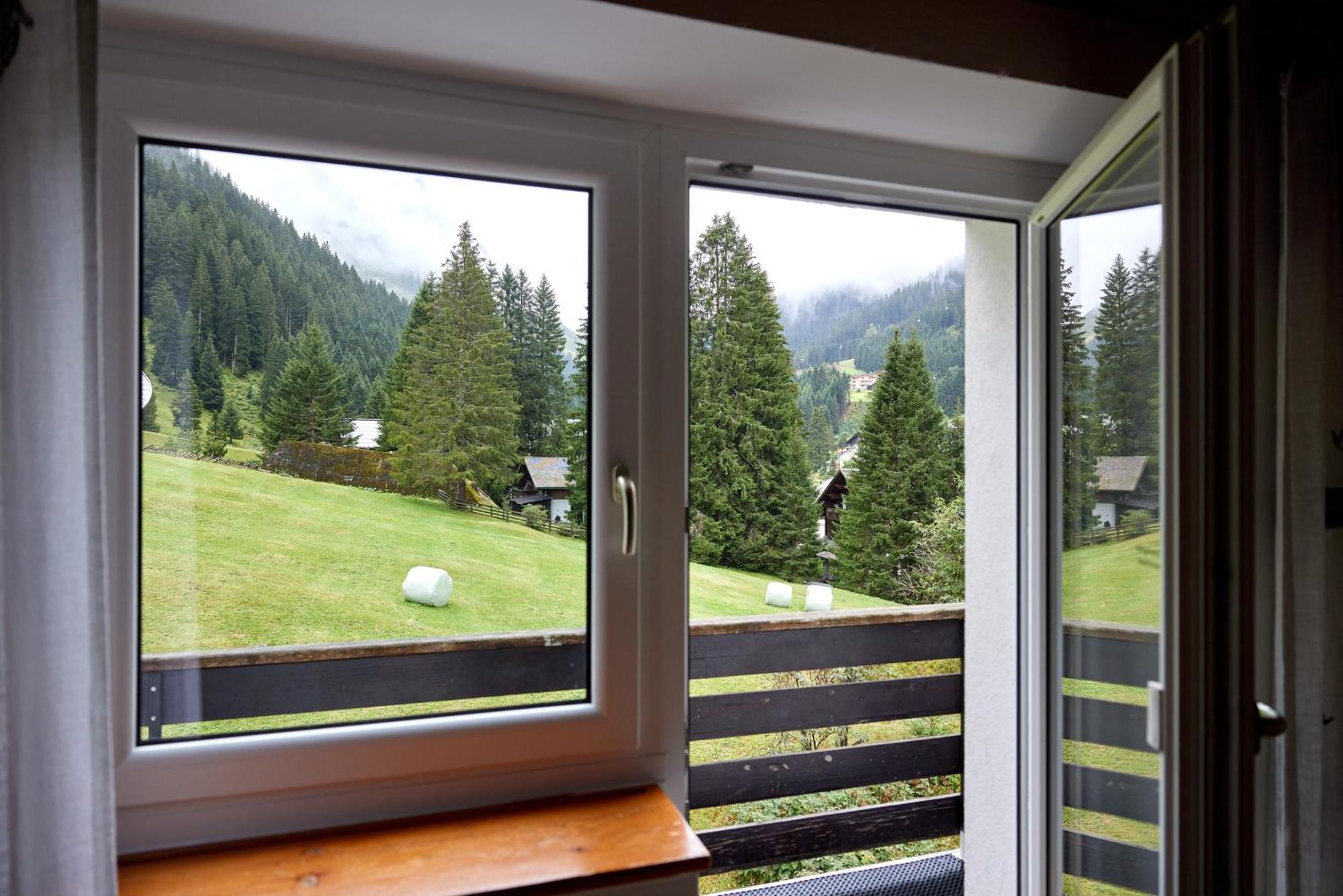 Ferienwohnung Alpenhaus Montafon Gargellen Exterior foto